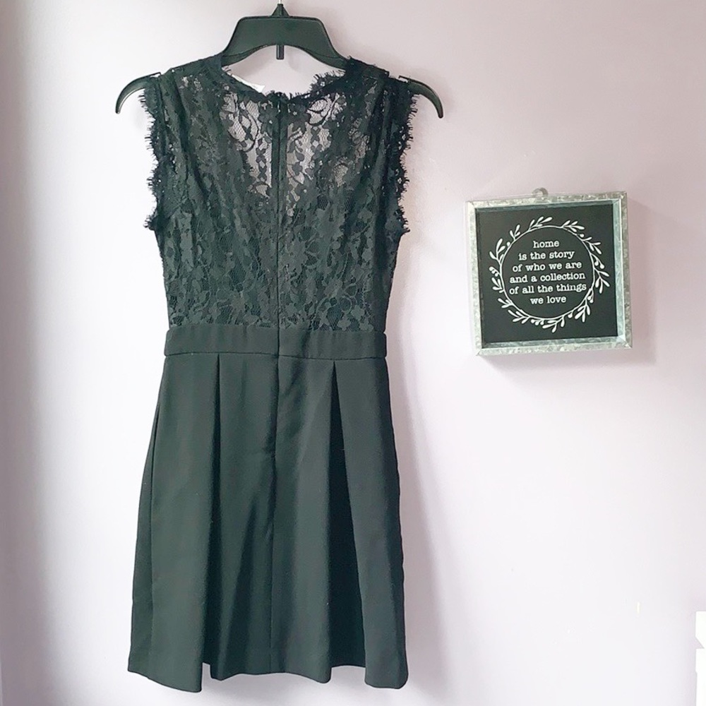 BCBGeneration | Petite Pleated Lace Back Dress - Picture 4 of 8